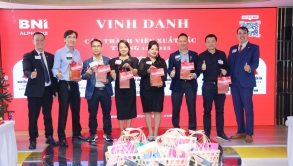 Giám đốc điều hành ALTAS Accounting – Chị Nguyễn Nhạc Thiên Ân được vinh danh là Thành viên Xuất sắc Tháng 12/2025 tại BNI AlphaBiz